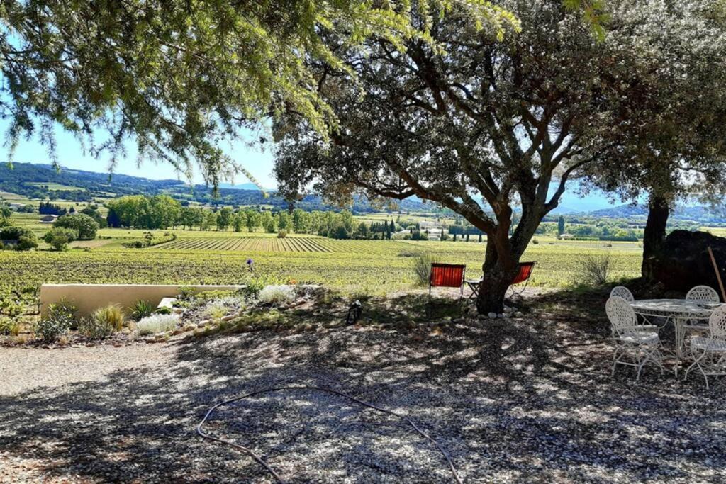 Le Clos Des Pins, Vue Mont Ventoux Roaix Exterior photo